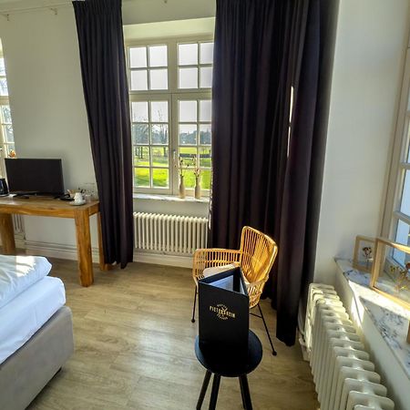 Kasteel Pietersheim Maastricht - Lanaken Hotel Bagian luar foto