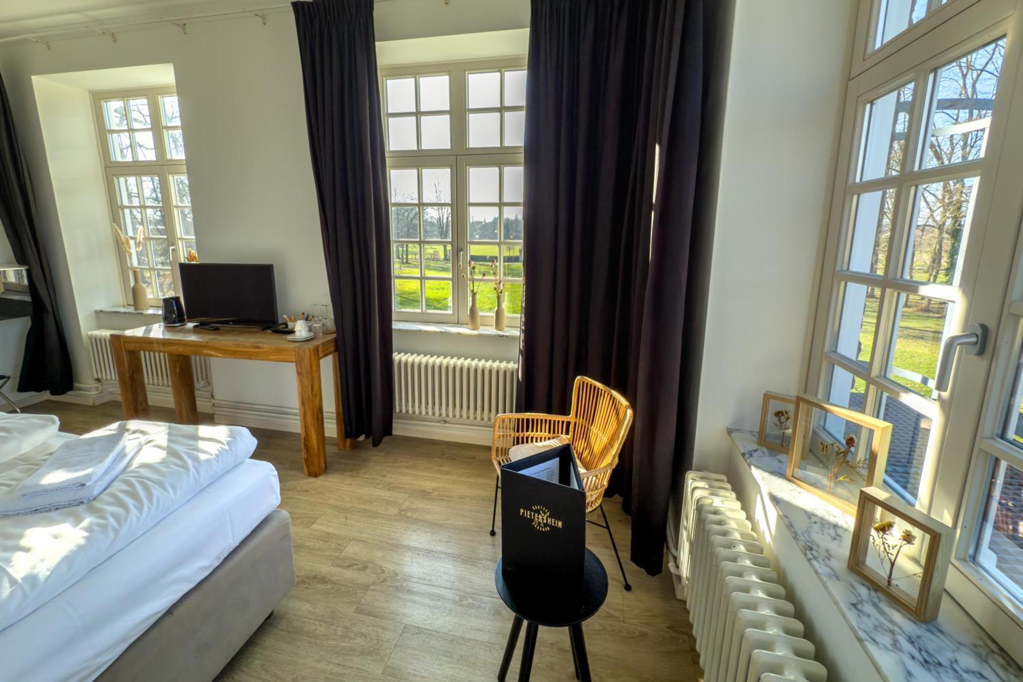 Kasteel Pietersheim Maastricht - Lanaken Hotel Bagian luar foto