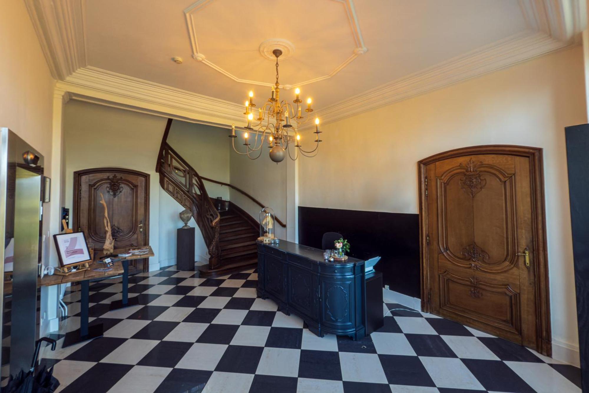 Kasteel Pietersheim Maastricht - Lanaken Hotel Bagian luar foto